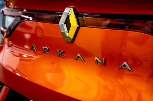 Nuovo Renault Arkana, SUV sportivo, ibrido e spazioso