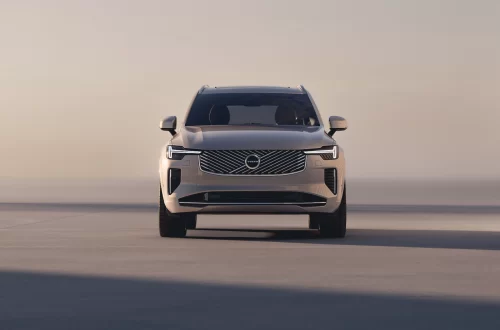 Volvo_XC90_front